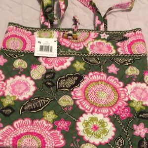 Vera Bradley NWT tote